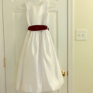 Girls white dress size 8